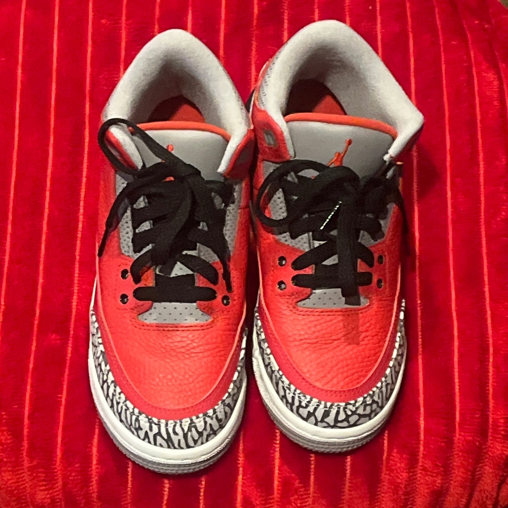 Jordan Kids Sneakers in Red and Black